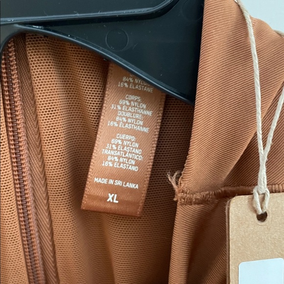 NWT SKIMS all in one Brown Bodycon Jumpsuit Long Sleeve mid thigh XL - Picture 5 of 6